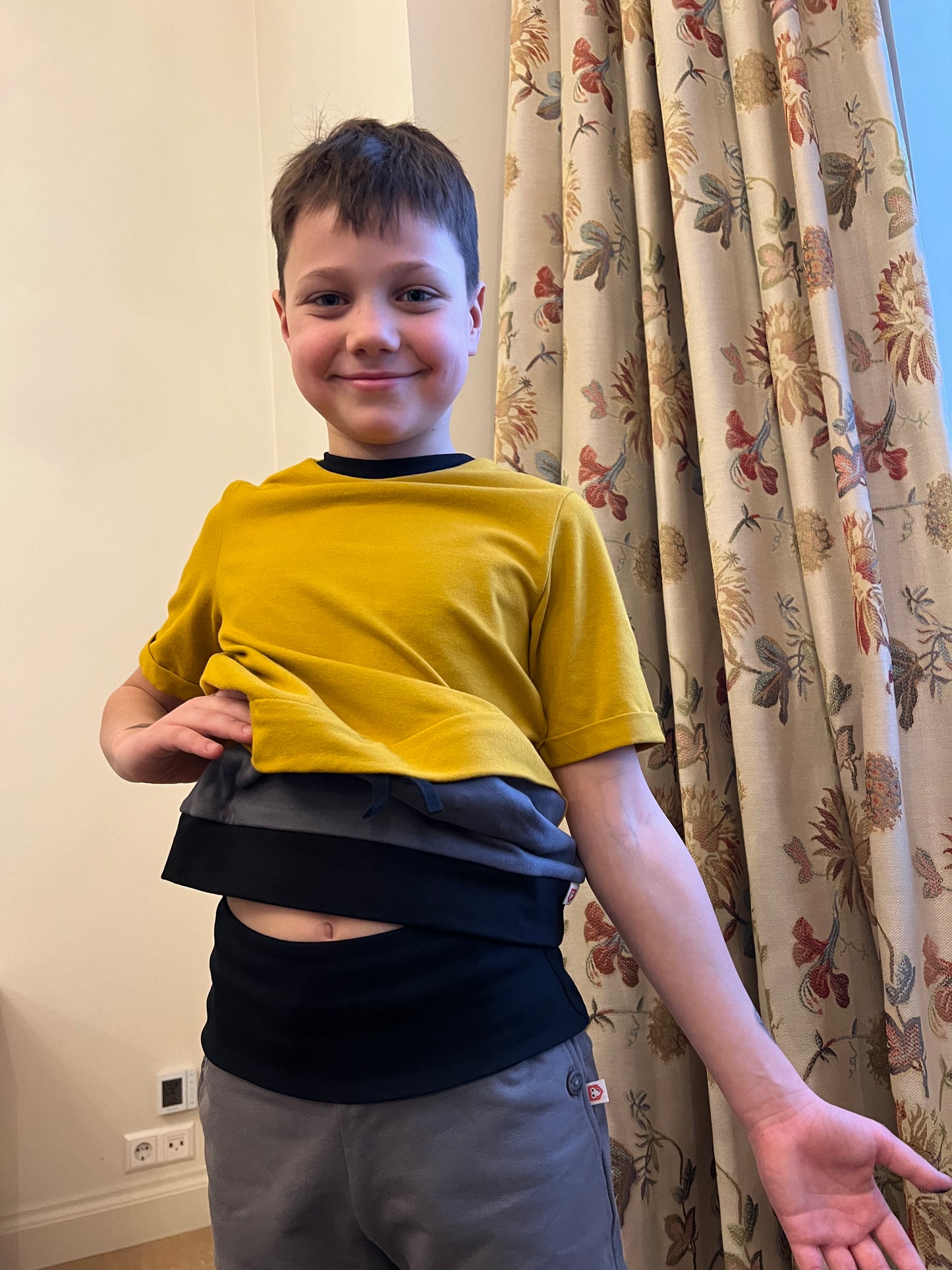 Type 1 Diabetes Clothing - Black Insulin Pump | Our Pocket Hero